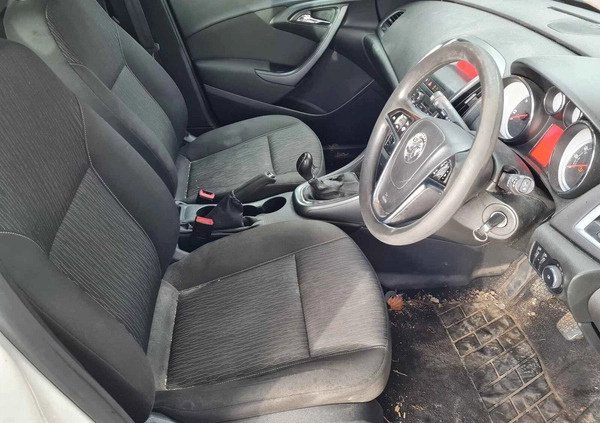 Opel Astra cena 6750 przebieg: 97000, rok produkcji 2015 z Zduny małe 67